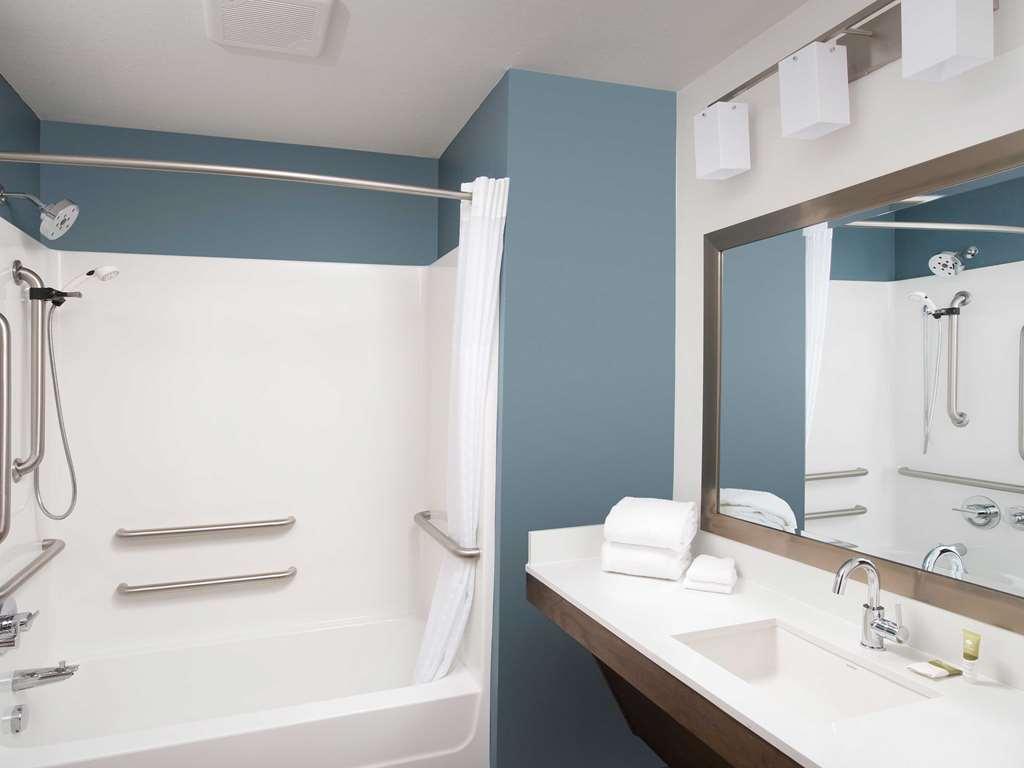 Extended Stay America Select Suites - Deerfield Beach Room photo